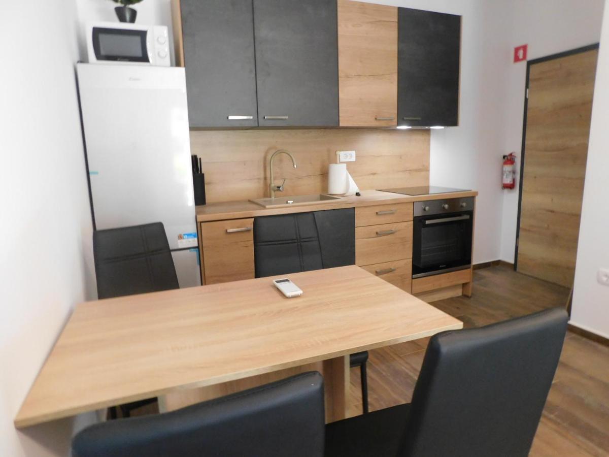 Active Chillax Oasis Apartments Ancarano Esterno foto