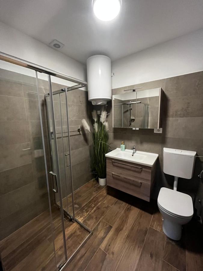 Active Chillax Oasis Apartments Ancarano Esterno foto