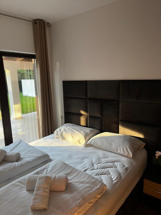 Active Chillax Oasis Apartments Ancarano Esterno foto